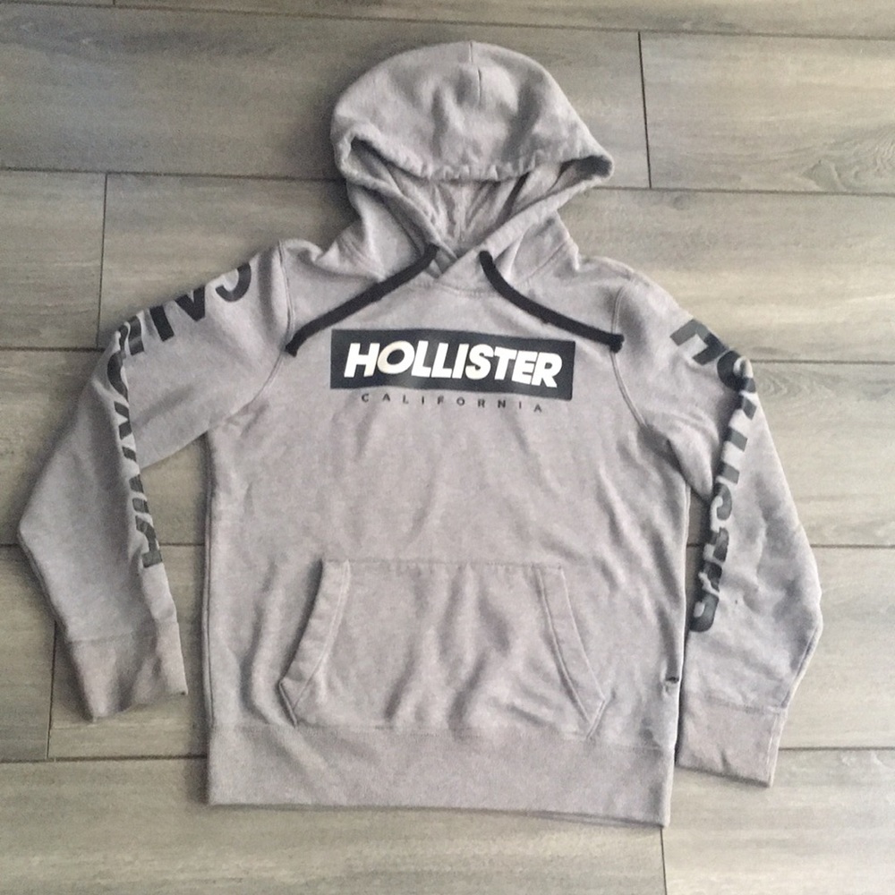 Hollister sweater